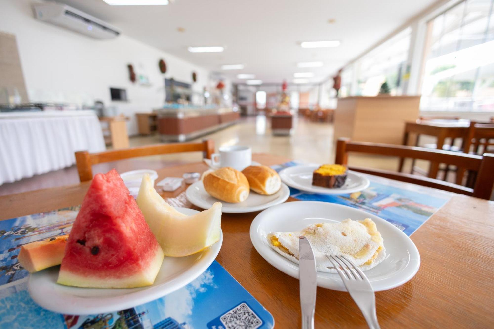 Diroma Fiori Hotel - Bvtur Caldas Novas Bagian luar foto